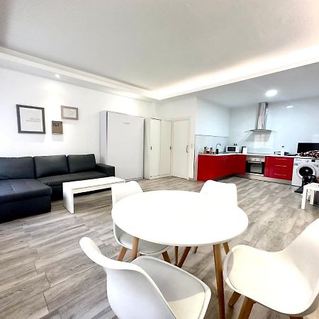 Апартаменты Malaga Centro Экстерьер фото